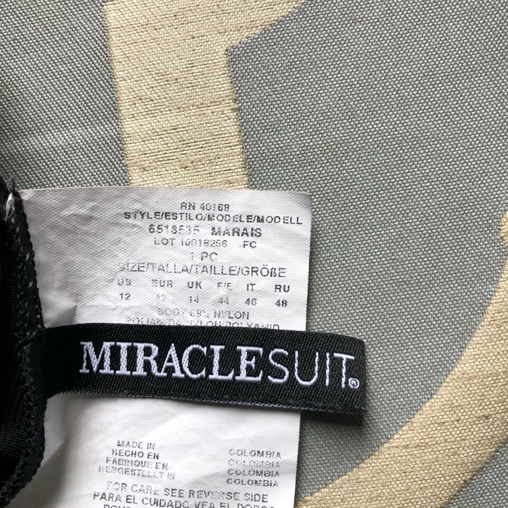 Miraclesuit size 12 black with white dots skirted swimsuit. - Picture 3 of 3